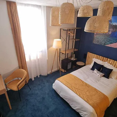 Atlantis 3* Cannes