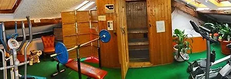 Charlie's 3* Канны