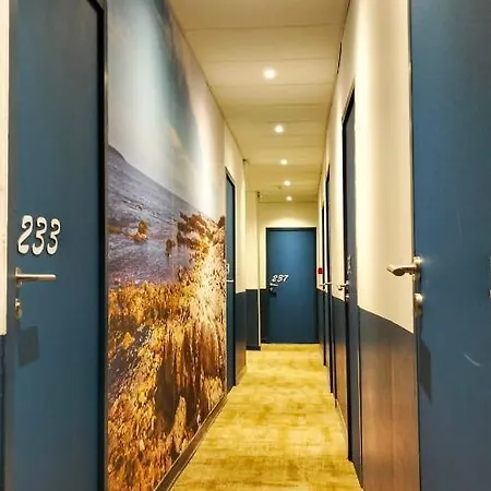 Hotel Charlie's 3*