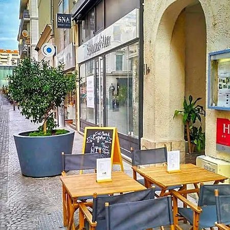 Charlie's Cannes