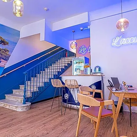 Charlie's 3* Канны