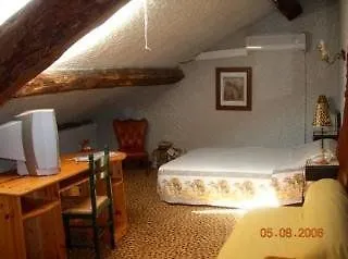 Charlie's Hotel 3*