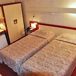 Charlie's 3* Κάννες